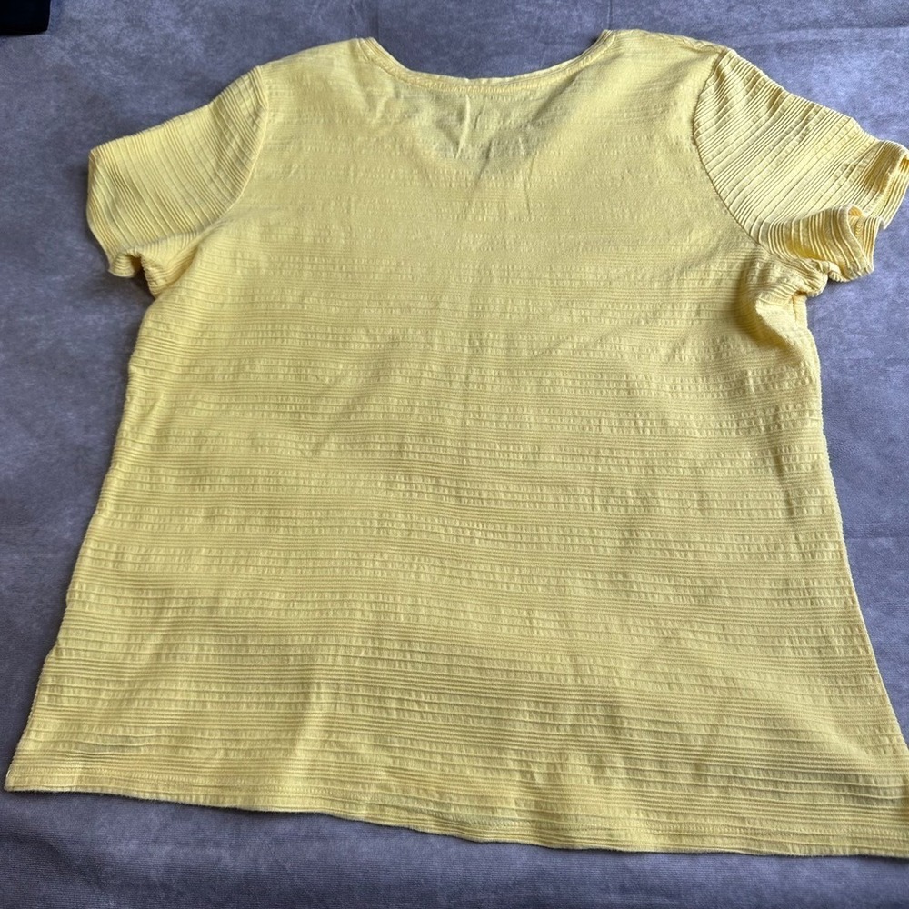 Laura Scott Top Womens Large Yellow Ribbed Knit Short Sleeve V-Neck Tee - Picture 8 of 8